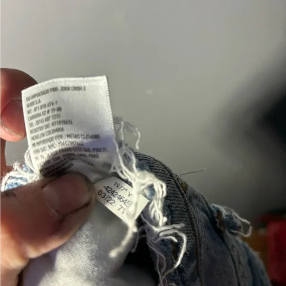 American Eagle Pride Denim Highest Waist '90s Boyfriend Short Size 8 - Picture 8 of 8